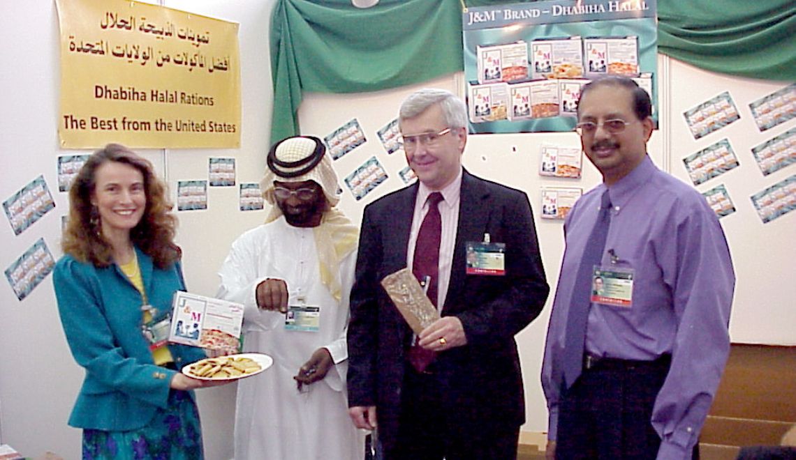 MOM-Tradeshow-Halal-1140×660 My Own Meals halal display at a trade show